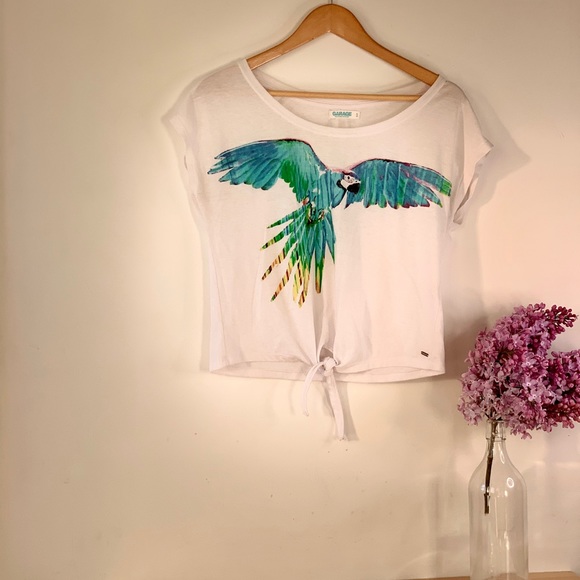 Front Tie Parrot Shirt - Picture 5 of 7